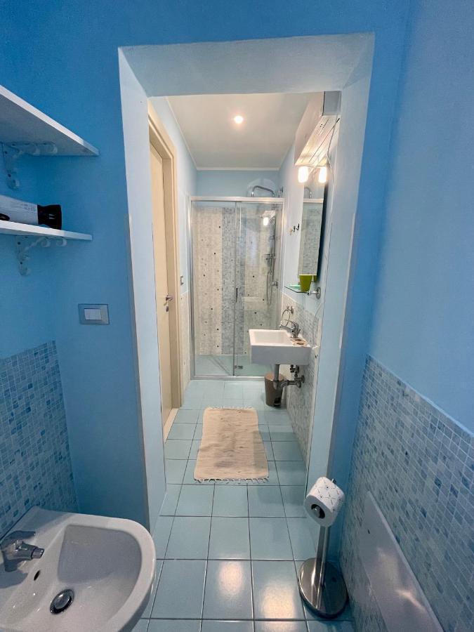 4 Balconi Rooms Paladini B&B E Appartamenti Лечче Экстерьер фото