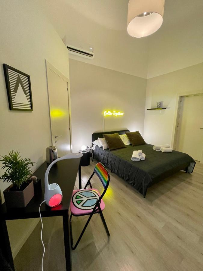 4 Balconi Rooms Paladini B&B E Appartamenti Лечче Экстерьер фото