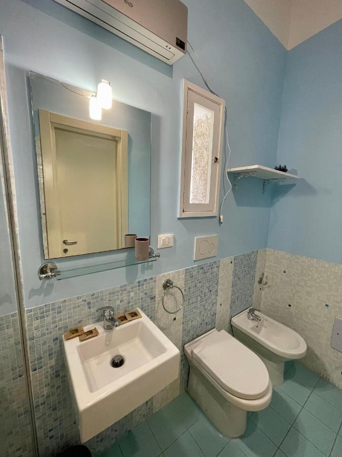 4 Balconi Rooms Paladini B&B E Appartamenti Лечче Экстерьер фото