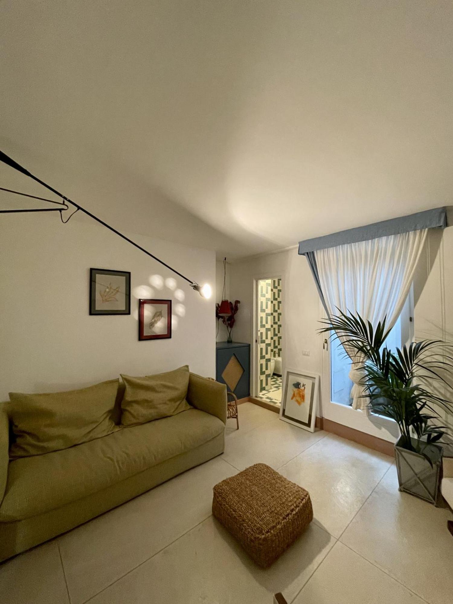 4 Balconi Rooms Paladini B&B E Appartamenti Лечче Экстерьер фото